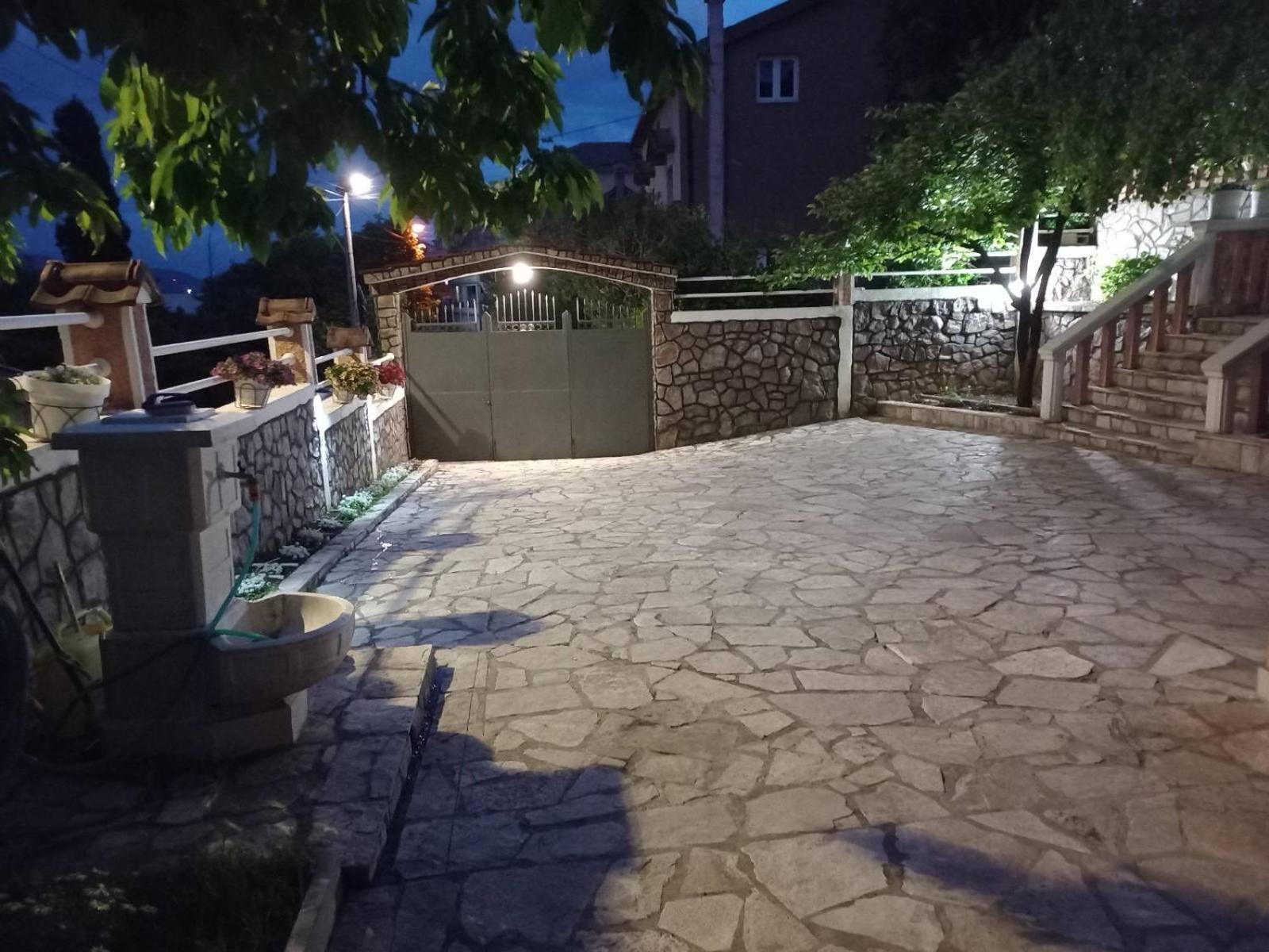 Apartmani Breze Podgorica Bagian luar foto