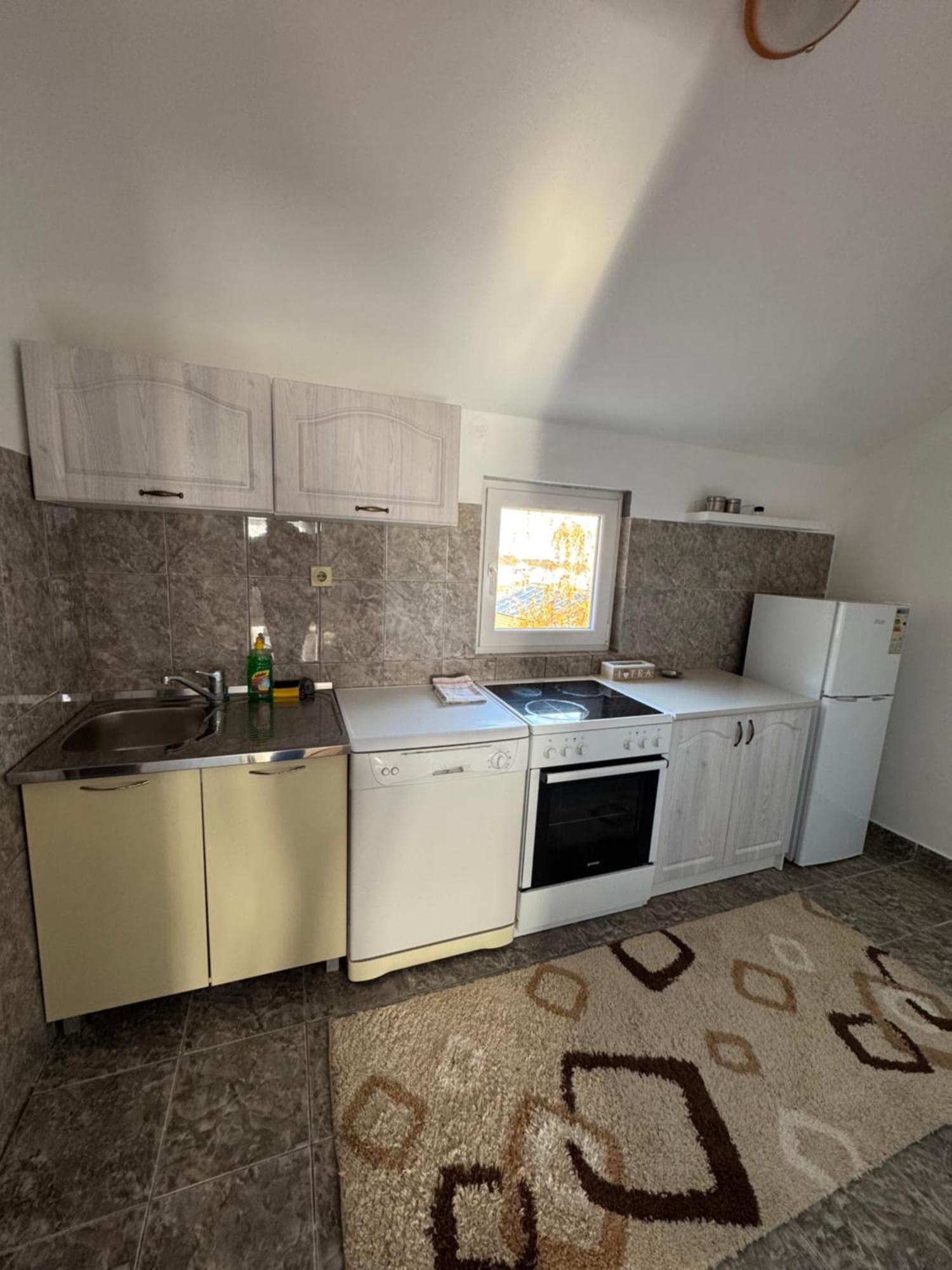 Apartmani Breze Podgorica Bagian luar foto